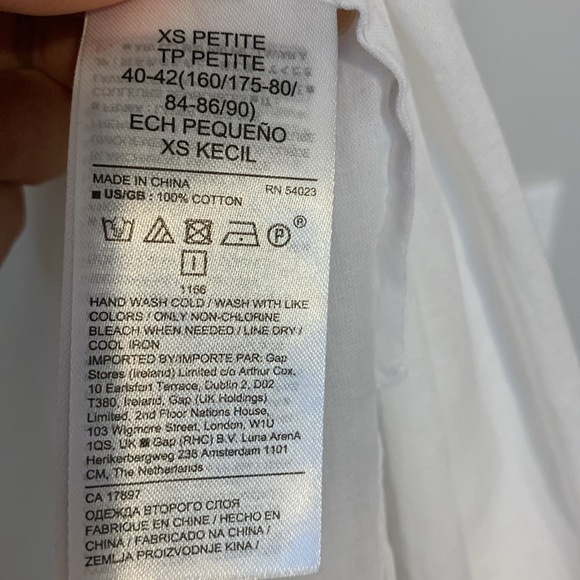 Banana republic blouse - Picture 10 of 10